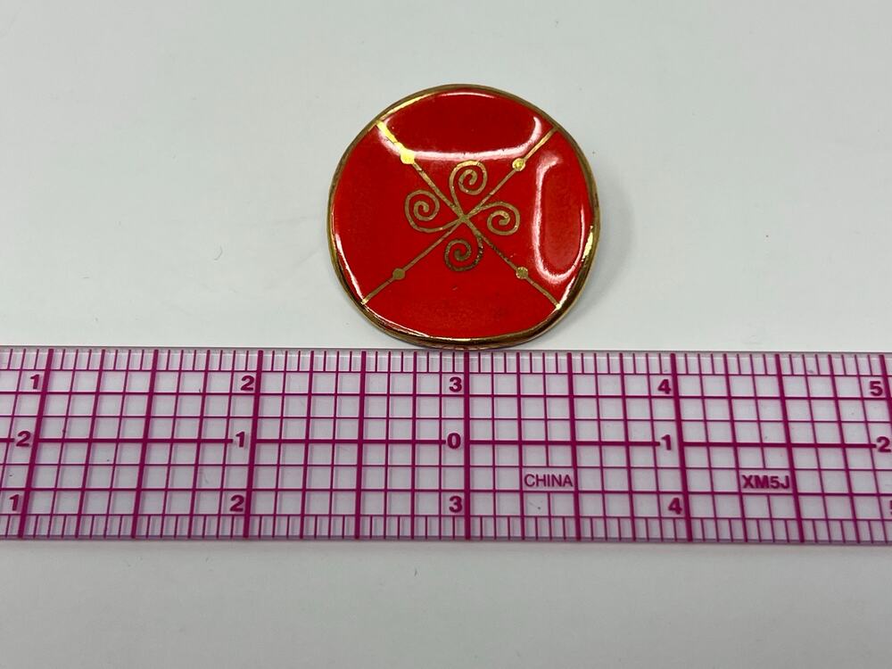 Vintage Milvern Co. Brooch – Hand-Painted Red & Gold Scroll Design, Mid-Century